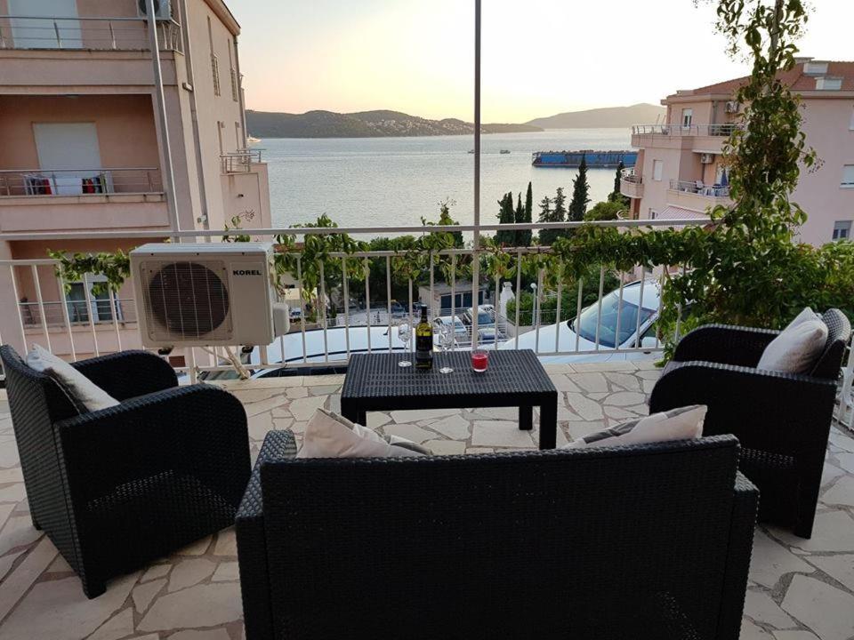 Adriatic Apartments Trogir Buitenkant foto